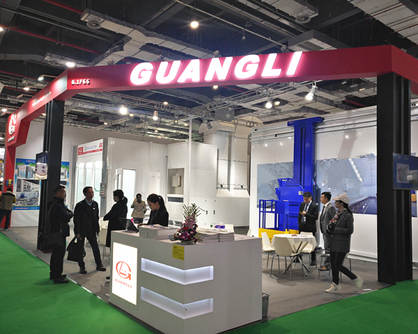 Марка Гуанли будочки спрей показва изложба панаира автомеханика Шанхай през 2019